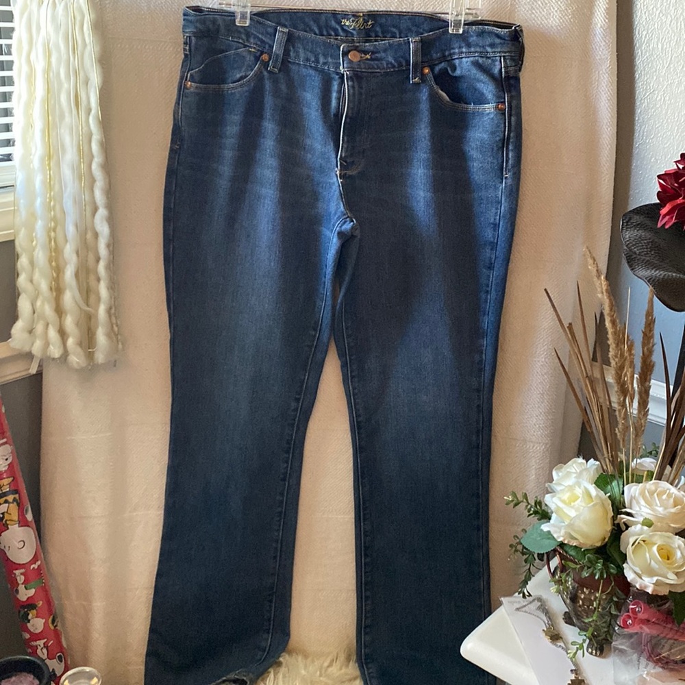 Women’s Old Navy “The Flirt” boot cut sz 14 long